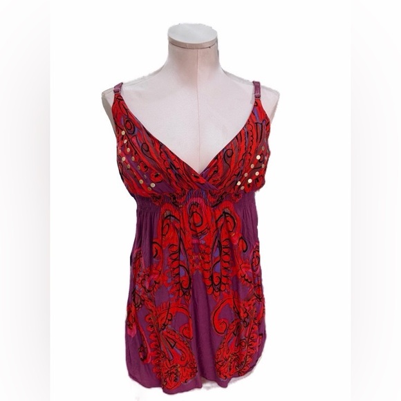 Derek Heart Tops - ⭐️ 3/$15 ⭐️  Purple & Red Embroidered V-Neck Women's Top